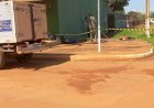 Homem é morto a golpes de faca e corpo é encontrado na calçada de avenida na região do Araguaia