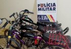 PM flagra menores em motocicletas artesanais e responsáveis são autuados em Água Boa