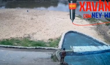 Homem é flagrado tomando banho nu em cartão postal de Nova Xavantina