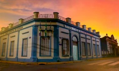 Em 35 segundos, vereadores em cidade de MT aumentam Verba Indenizatória em 28%