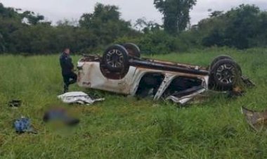 Hilux capota e dois homens morrem em estrada na região do Araguaia; um ferido