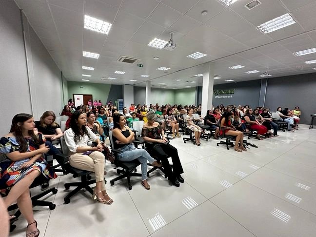 Mais de 100 mulheres participam de Formação do Crescer na Sede da Sicredi Araxingu