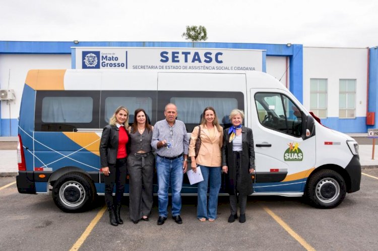 Setasc entrega veículo para Campinápolis atender a população indígena