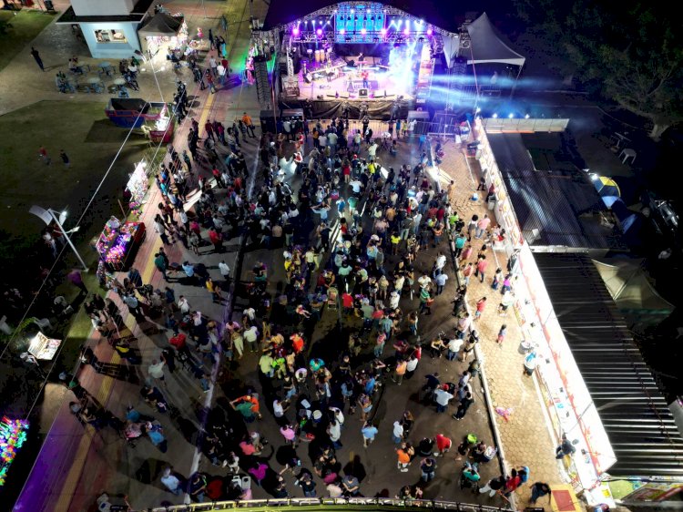 Paulo e Nathan faz a abertura do 38º aniversário de Campinápolis