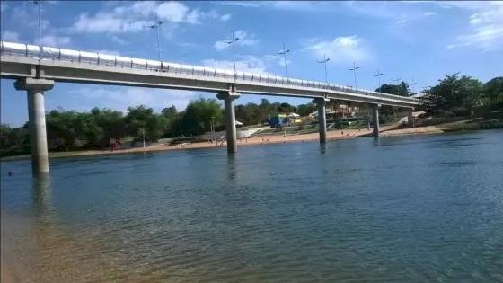 Homem de 35 anos morre afogado ao tentar pegar chinelo do filho no Rio das Mortes