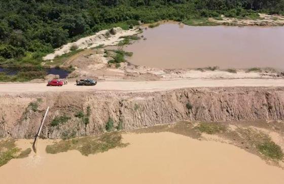Batalhão Ambiental fecha área ilegal de mineradora e aplica multa de R$ 188 mil