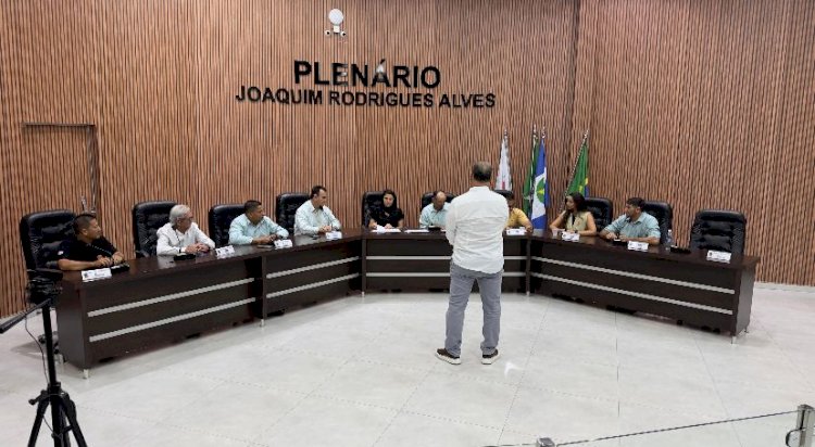Câmara realiza posse do vice-prefeito para exercer a função de prefeito em exercício em Novo São Joaquim