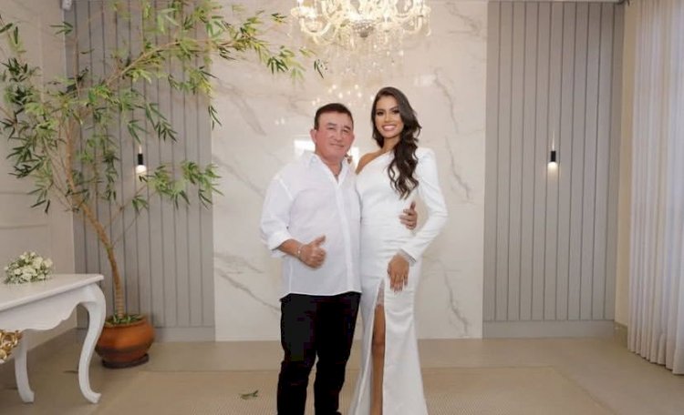 Calita Franciele e Amado Batista oficializam casamento em cartório de Água Boa