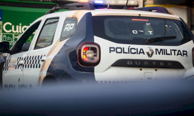 Mulher de 58 anos é morta a facadas; companheiro é preso