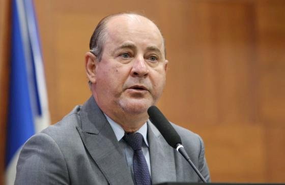Dr. Eugênio fiscaliza obra de hospital no Araguaia e cobra conclusão da unidade