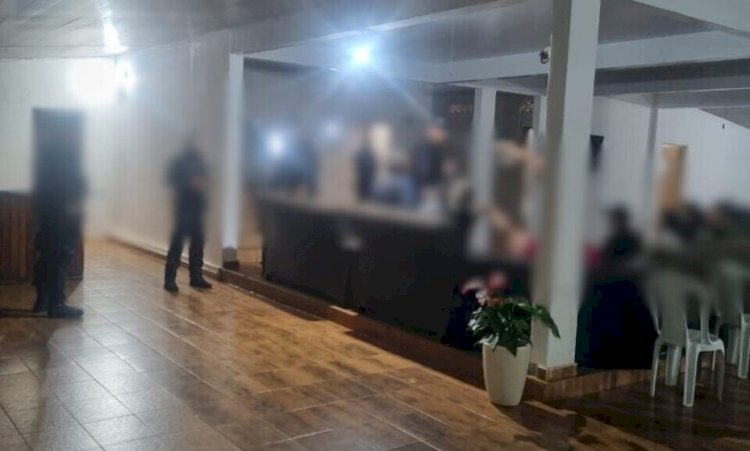 Mulher ‘desaparecida’ é internada a força para não comparecer à audiência em Goiás