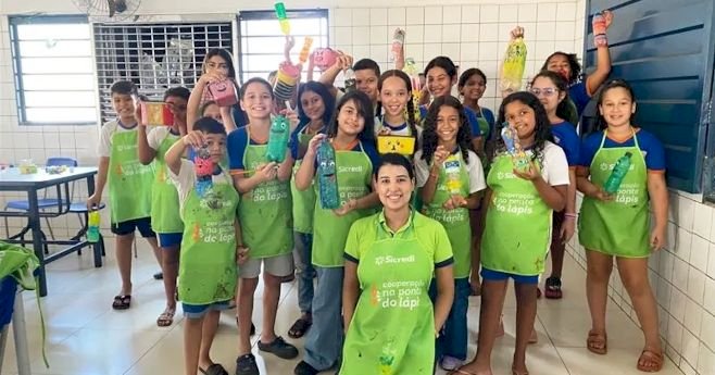 Sicredi Araxingu promove oficina de educação financeira para crianças em escola de Barra do Garças/MT