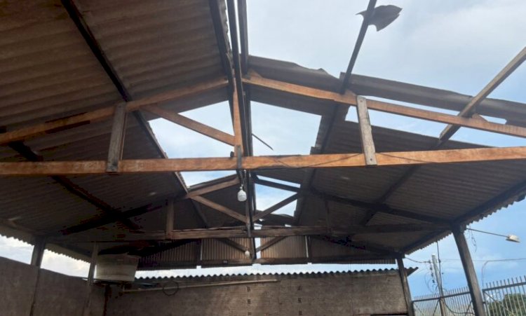 Temporal provoca destruição e assusta moradores em General Carneiro; Prefeitura aciona Defesa Civil