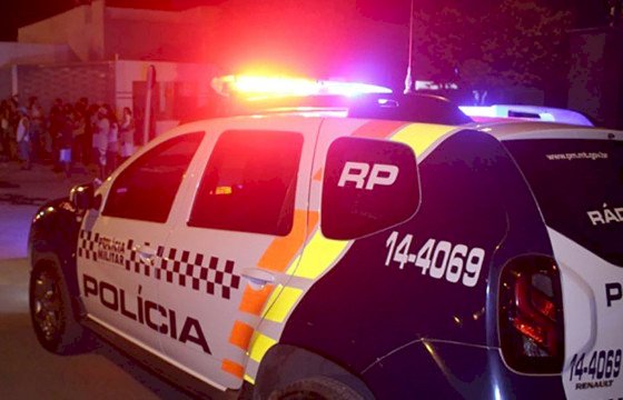 Jovem é morto com 11 tiros no quintal de casa diante da família em Rondonópolis
